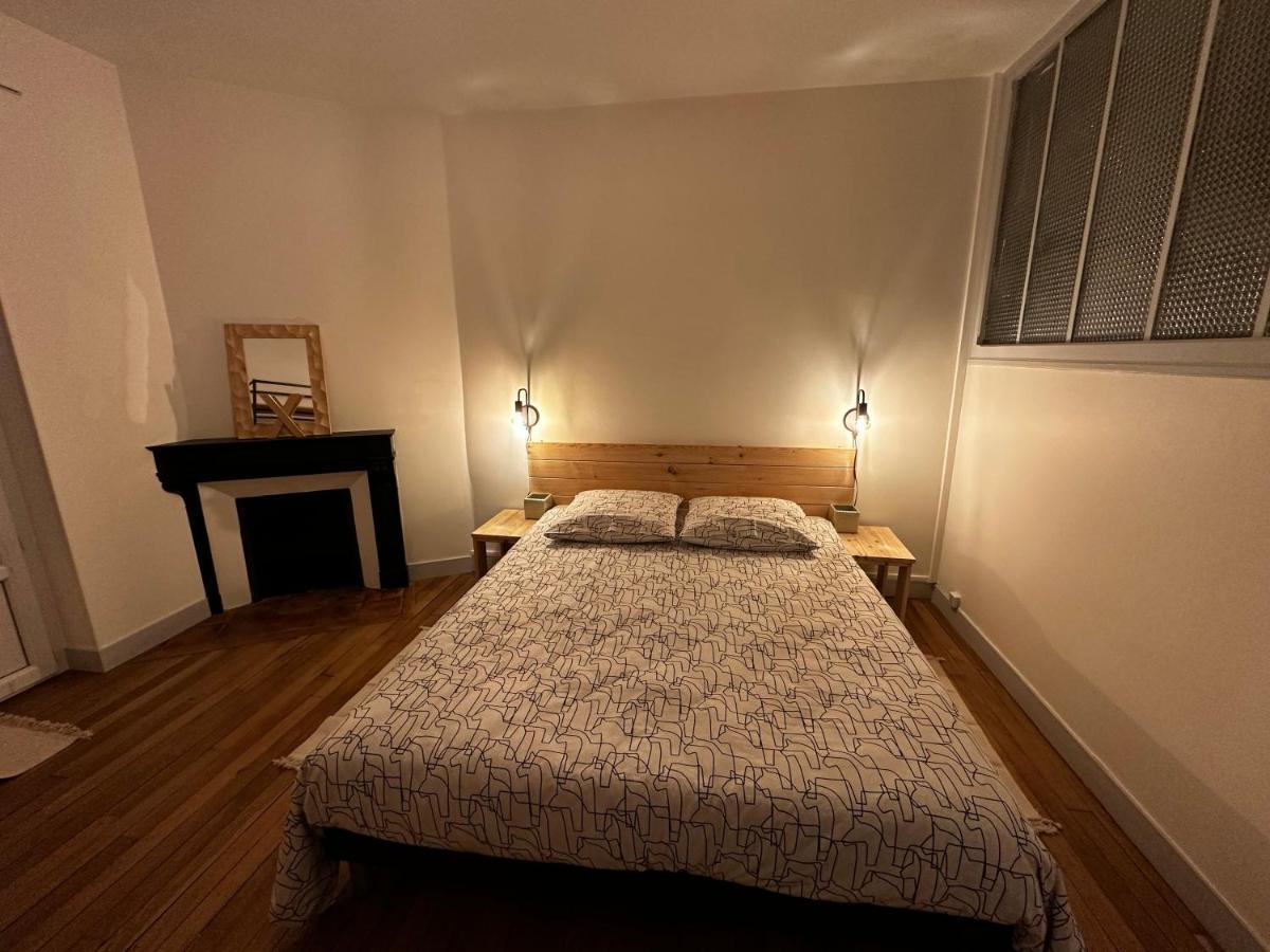Belle Maison De Ville Au Coeur Du Village De Montagne Vic-sur-Cère 외부 사진