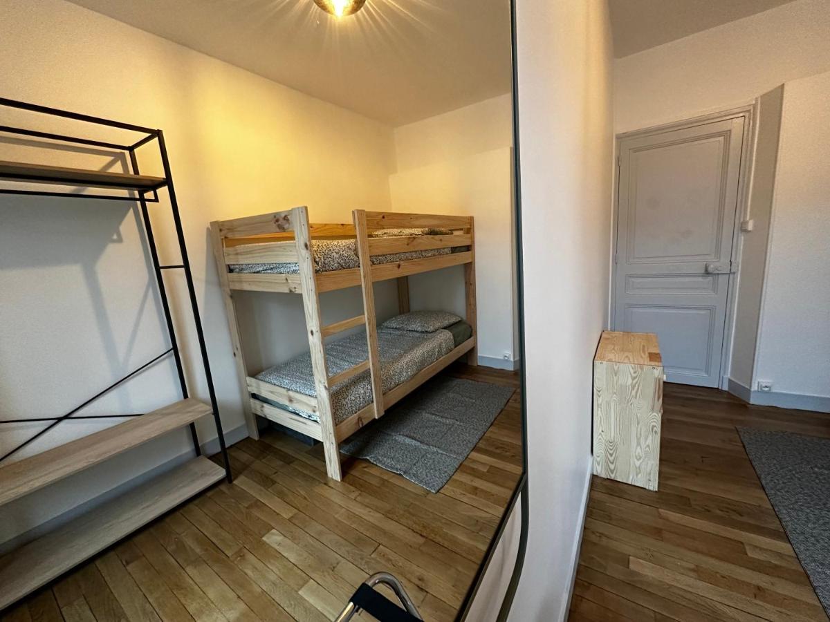Belle Maison De Ville Au Coeur Du Village De Montagne Vic-sur-Cère 외부 사진